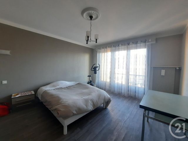 Appartement F3 à louer - 3 pièces - 87.56 m2 - REMIREMONT - 88 - LORRAINE - Century 21 Monts Et Vallées