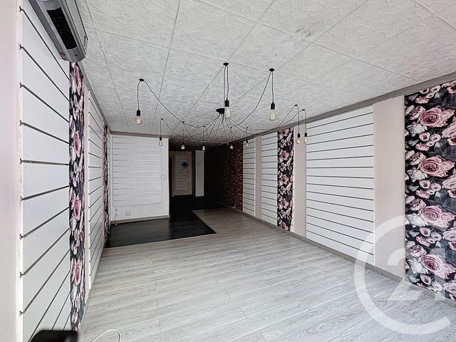 commerce à louer - 51.4 m2 - REMIREMONT - 88 - LORRAINE - Century 21 Monts Et Vallées