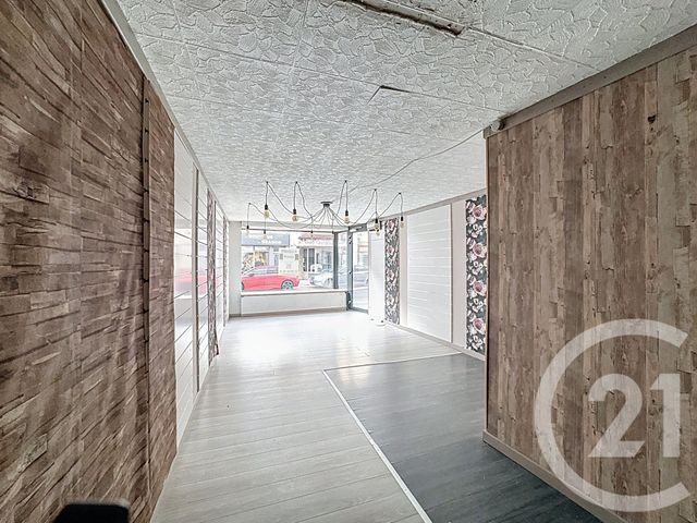 commerce à louer - 51.4 m2 - REMIREMONT - 88 - LORRAINE - Century 21 Monts Et Vallées