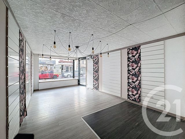 commerce à louer - 51.4 m2 - REMIREMONT - 88 - LORRAINE - Century 21 Monts Et Vallées