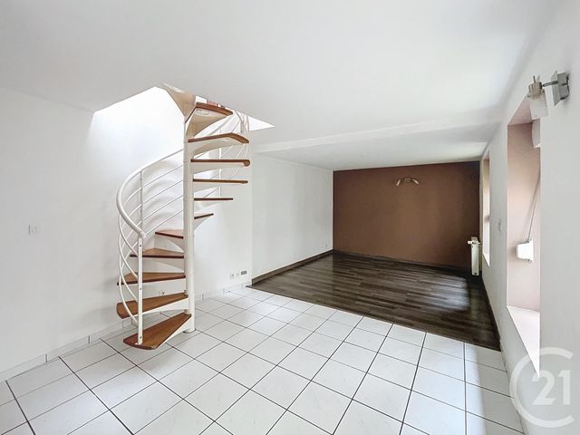 Appartement F4 à vendre - 5 pièces - 88.54 m2 - REMIREMONT - 88 - LORRAINE - Century 21 Monts Et Vallées
