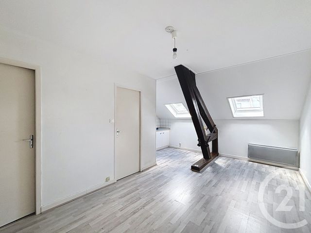 Appartement F1 à louer - 1 pièce - 31.36 m2 - REMIREMONT - 88 - LORRAINE - Century 21 Monts Et Vallées