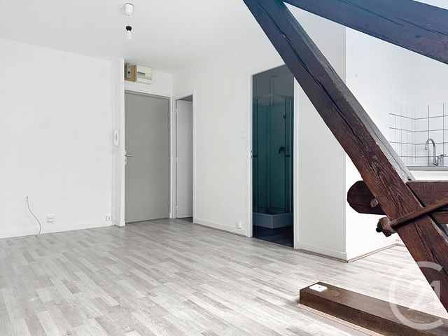 Appartement F1 à louer - 1 pièce - 31.36 m2 - REMIREMONT - 88 - LORRAINE - Century 21 Monts Et Vallées