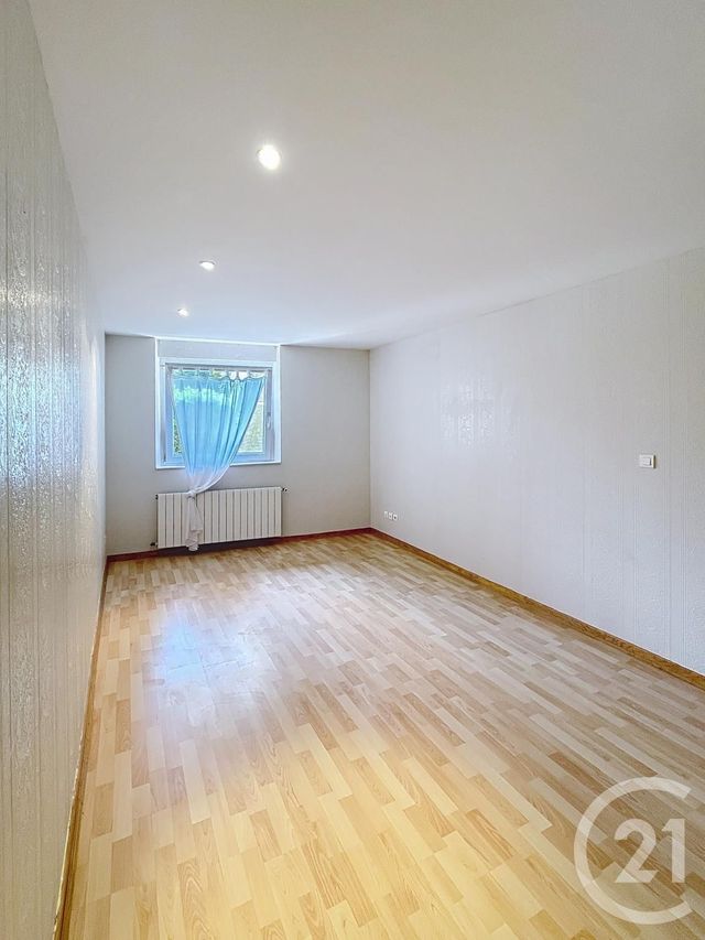 Appartement F3 à vendre - 3 pièces - 110.12 m2 - REMIREMONT - 88 - LORRAINE - Century 21 Monts Et Vallées