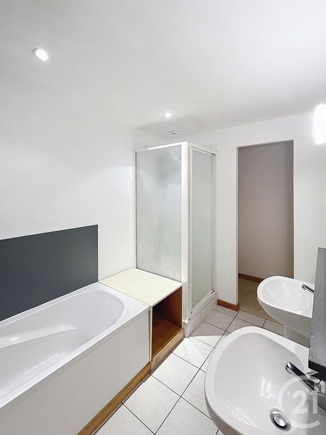 Appartement F3 à vendre - 3 pièces - 110.12 m2 - REMIREMONT - 88 - LORRAINE - Century 21 Monts Et Vallées