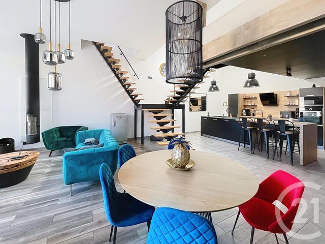 Appartement F5 à vendre - 5 pièces - 148.92 m2 - REMIREMONT - 88 - LORRAINE - Century 21 Monts Et Vallées