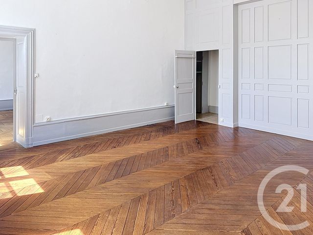 Appartement F4 à vendre - 6 pièces - 143.0 m2 - REMIREMONT - 88 - LORRAINE - Century 21 Monts Et Vallées