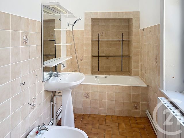 Appartement F4 à vendre - 6 pièces - 143.0 m2 - REMIREMONT - 88 - LORRAINE - Century 21 Monts Et Vallées