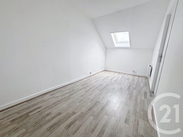 Appartement F1 à louer - 2 pièces - 27.99 m2 - REMIREMONT - 88 - LORRAINE - Century 21 Monts Et Vallées