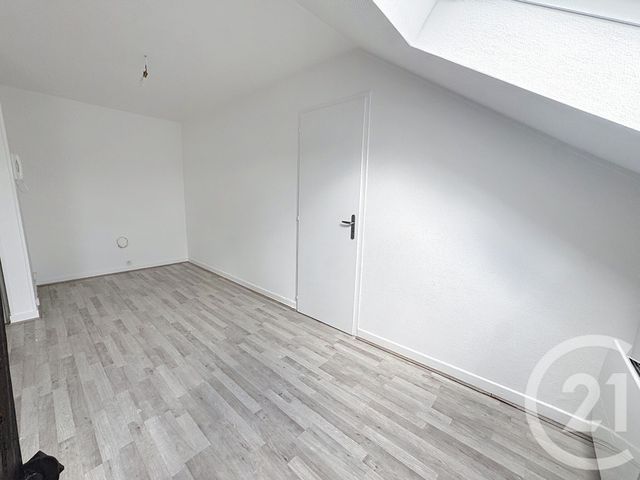 Appartement F1 à louer - 2 pièces - 27.99 m2 - REMIREMONT - 88 - LORRAINE - Century 21 Monts Et Vallées