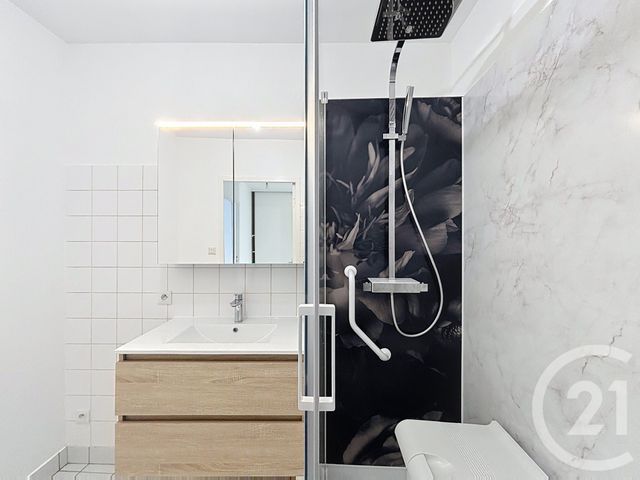 Appartement F3 à louer - 3 pièces - 70.0 m2 - REMIREMONT - 88 - LORRAINE - Century 21 Monts Et Vallées