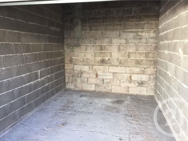 parking à louer - 12.0 m2 - REMIREMONT - 88 - LORRAINE - Century 21 Monts Et Vallées