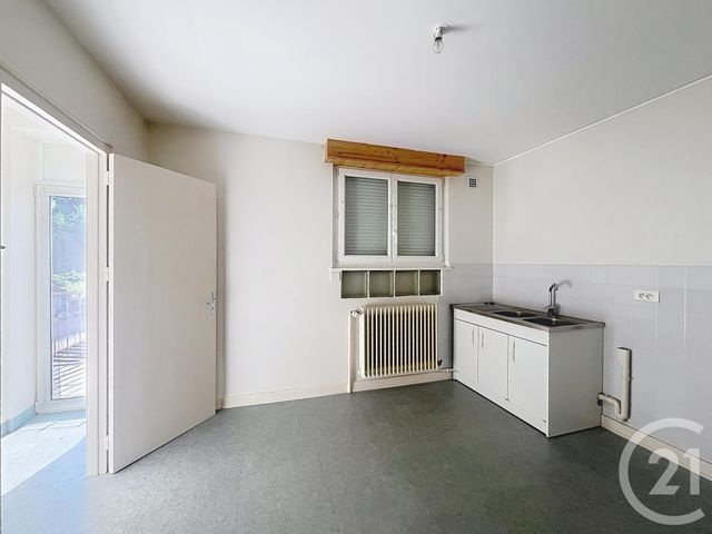 Appartement F3 à louer - 3 pièces - 84.05 m2 - FOUGEROLLES - 70 - FRANCHE-COMTE - Century 21 Monts Et Vallées