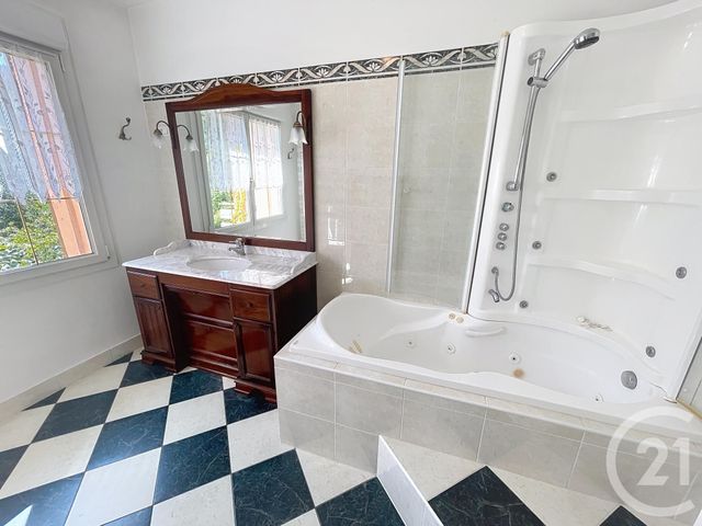 maison à vendre - 9 pièces - 203.1 m2 - ARCHES - 88 - LORRAINE - Century 21 Monts Et Vallées