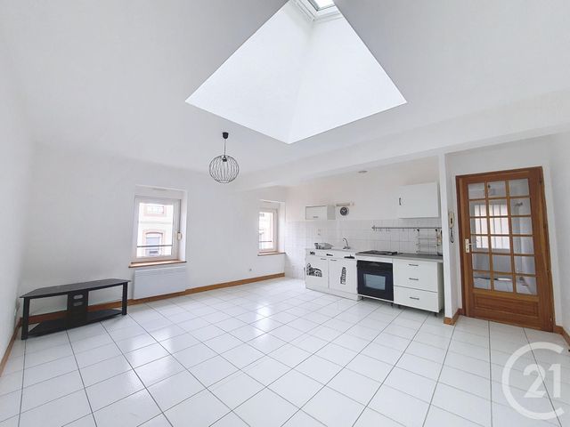 Appartement F2 à louer - 2 pièces - 40.0 m2 - REMIREMONT - 88 - LORRAINE - Century 21 Monts Et Vallées