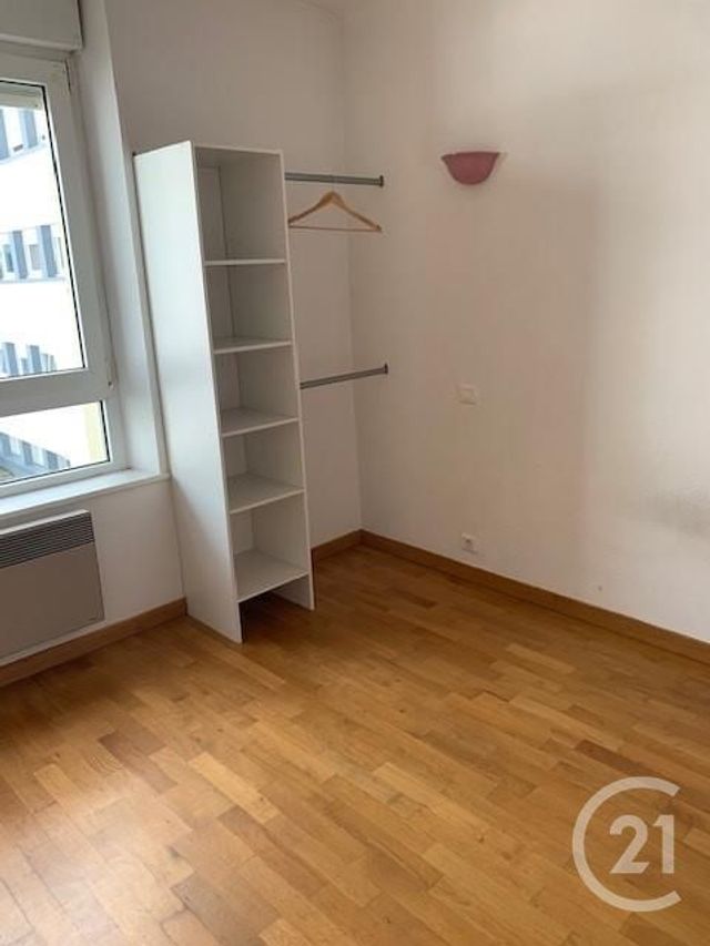 Appartement F1 à louer - 1 pièce - 30.16 m2 - EPINAL - 88 - LORRAINE - Century 21 Monts Et Vallées