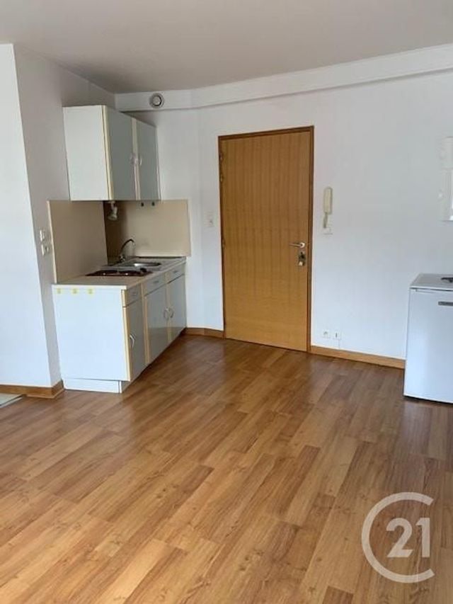 Appartement F1 à louer - 1 pièce - 30.16 m2 - EPINAL - 88 - LORRAINE - Century 21 Monts Et Vallées