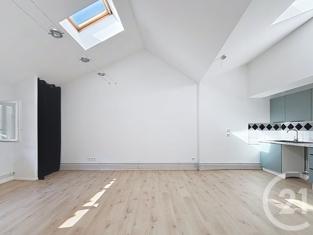 Appartement F2 à louer - 2 pièces - 69.22 m2 - REMIREMONT - 88 - LORRAINE - Century 21 Monts Et Vallées