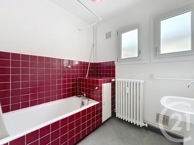 Appartement F2 à louer - 2 pièces - 56.17 m2 - REMIREMONT - 88 - LORRAINE - Century 21 Monts Et Vallées
