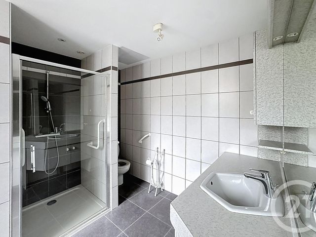 Appartement F4 à louer - 4 pièces - 178.52 m2 - REMIREMONT - 88 - LORRAINE - Century 21 Monts Et Vallées