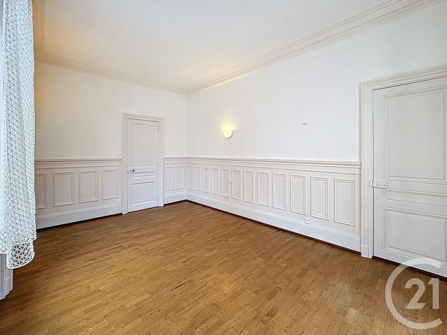 Appartement F4 à louer - 4 pièces - 178.52 m2 - REMIREMONT - 88 - LORRAINE - Century 21 Monts Et Vallées