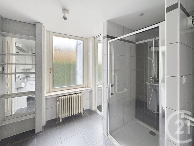 Appartement F4 à louer - 4 pièces - 178.52 m2 - REMIREMONT - 88 - LORRAINE - Century 21 Monts Et Vallées