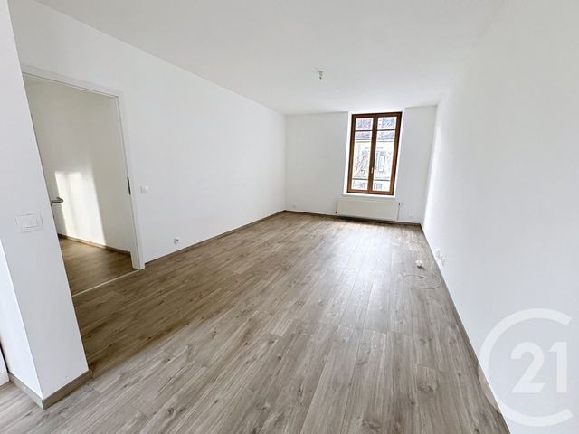 Appartement F3 à louer - 3 pièces - 79.46 m2 - REMIREMONT - 88 - LORRAINE - Century 21 Monts Et Vallées
