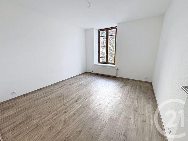 Appartement F3 à louer - 3 pièces - 79.46 m2 - REMIREMONT - 88 - LORRAINE - Century 21 Monts Et Vallées