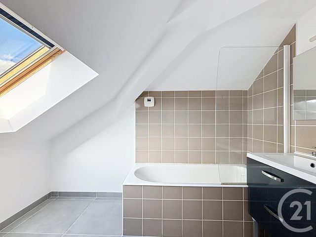 Appartement F5 à louer - 5 pièces - 91.0 m2 - LE THILLOT - 88 - LORRAINE - Century 21 Monts Et Vallées