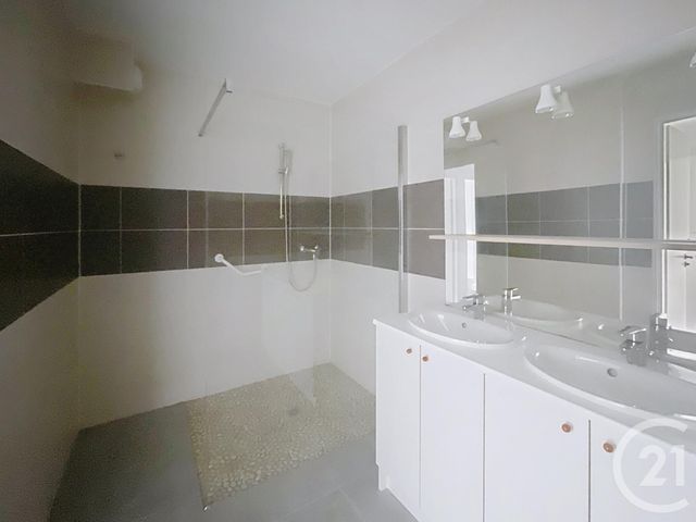 Appartement F3 à louer - 3 pièces - 59.26 m2 - EPINAL - 88 - LORRAINE - Century 21 Monts Et Vallées