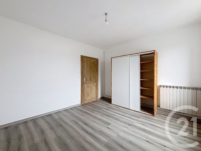 Appartement F4 à louer - 4 pièces - 110.24 m2 - ARCHES - 88 - LORRAINE - Century 21 Monts Et Vallées