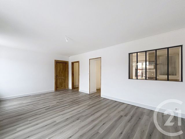 Appartement F4 à louer - 4 pièces - 110.24 m2 - ARCHES - 88 - LORRAINE - Century 21 Monts Et Vallées