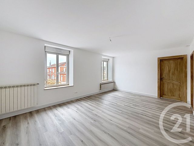 Appartement F4 à louer - 4 pièces - 110.24 m2 - ARCHES - 88 - LORRAINE - Century 21 Monts Et Vallées