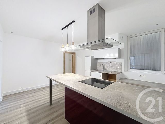 Appartement F4 à louer - 4 pièces - 110.24 m2 - ARCHES - 88 - LORRAINE - Century 21 Monts Et Vallées