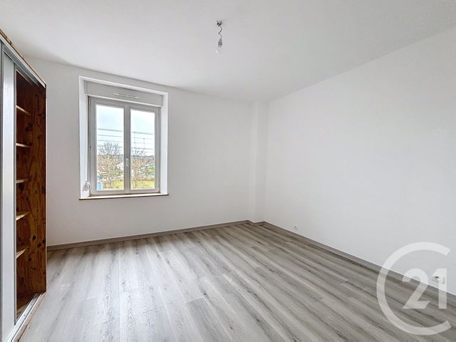 Appartement F4 à louer - 4 pièces - 110.24 m2 - ARCHES - 88 - LORRAINE - Century 21 Monts Et Vallées