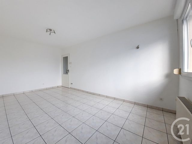 Appartement F2 à louer - 2 pièces - 50.49 m2 - REMIREMONT - 88 - LORRAINE - Century 21 Monts Et Vallées