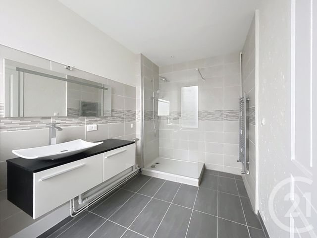 Appartement F3 à louer - 3 pièces - 59.0 m2 - EPINAL - 88 - LORRAINE - Century 21 Monts Et Vallées