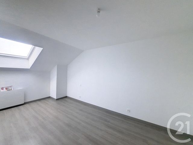 Appartement F4 à louer - 4 pièces - 85.79 m2 - POUXEUX - 88 - LORRAINE - Century 21 Monts Et Vallées