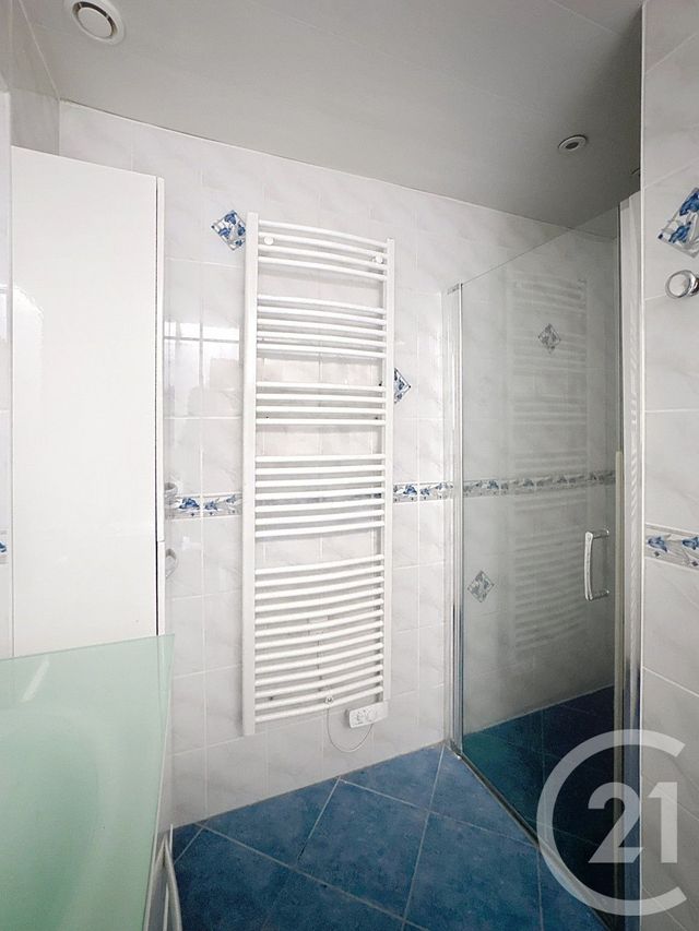 Appartement F4 à louer - 4 pièces - 71.92 m2 - REMIREMONT - 88 - LORRAINE - Century 21 Monts Et Vallées