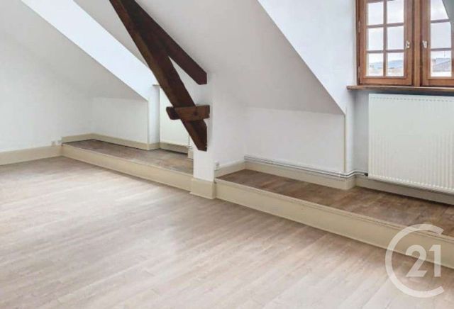 Appartement F3 à louer - 3 pièces - 80.72 m2 - EPINAL - 88 - LORRAINE - Century 21 Monts Et Vallées