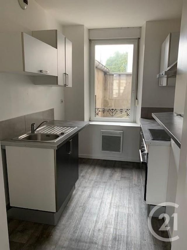Appartement F3 à louer - 3 pièces - 61.81 m2 - GOLBEY - 88 - LORRAINE - Century 21 Monts Et Vallées