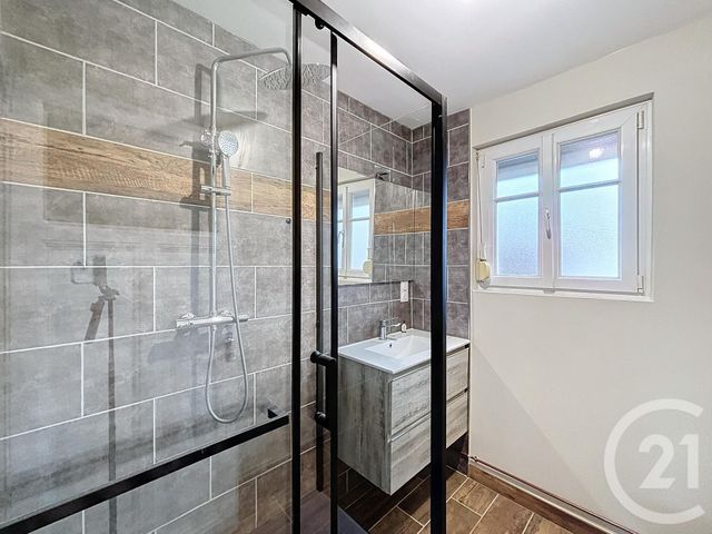 Appartement F3 à louer - 3 pièces - 71.97 m2 - REMIREMONT - 88 - LORRAINE - Century 21 Monts Et Vallées