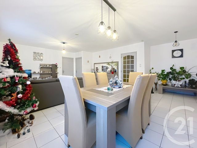 Appartement F3 à louer - 3 pièces - 87.58 m2 - EPINAL - 88 - LORRAINE - Century 21 Monts Et Vallées