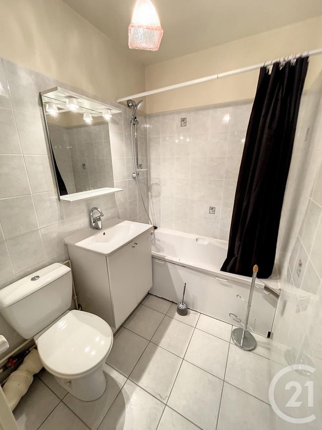 Appartement F1 à louer - 1 pièce - 34.48 m2 - REMIREMONT - 88 - LORRAINE - Century 21 Monts Et Vallées