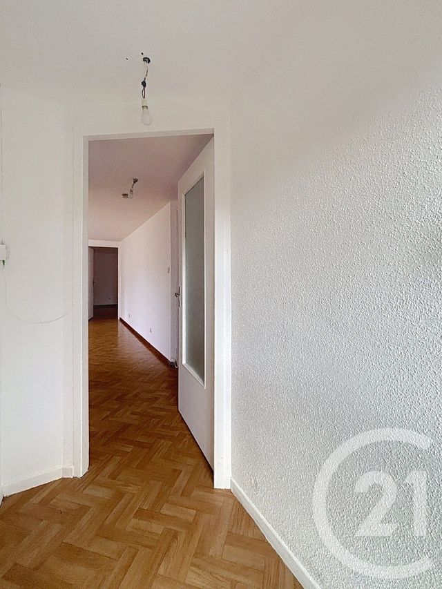 Appartement F4 à louer - 4 pièces - 92.12 m2 - ST ETIENNE LES REMIREMONT - 88 - LORRAINE - Century 21 Monts Et Vallées