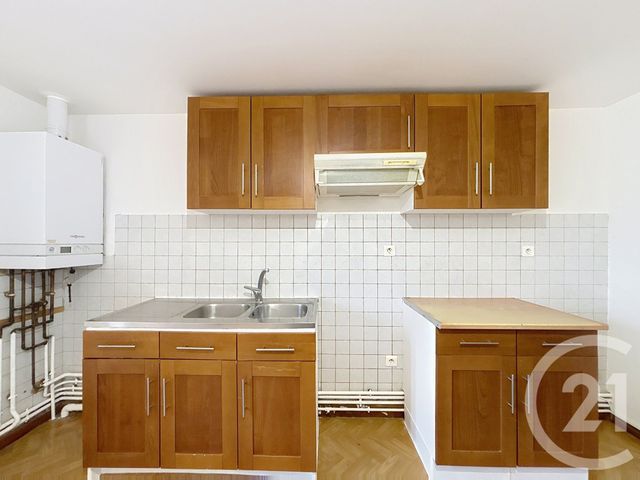 Appartement F4 à louer - 4 pièces - 92.12 m2 - ST ETIENNE LES REMIREMONT - 88 - LORRAINE - Century 21 Monts Et Vallées