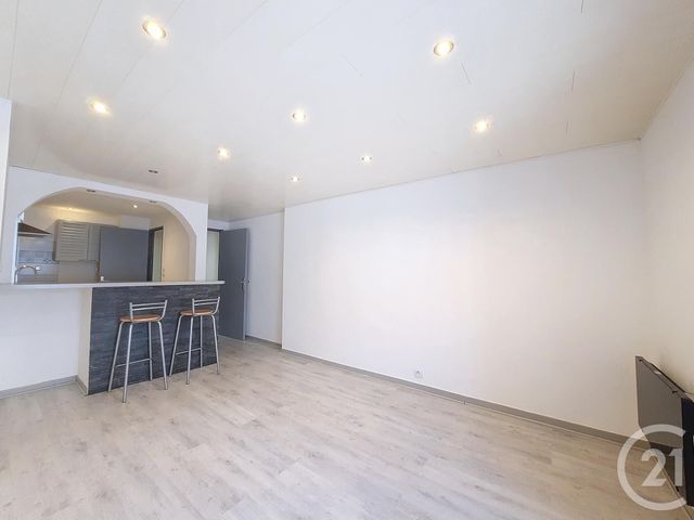 Appartement F2 à louer - 2 pièces - 39.75 m2 - REMIREMONT - 88 - LORRAINE - Century 21 Monts Et Vallées
