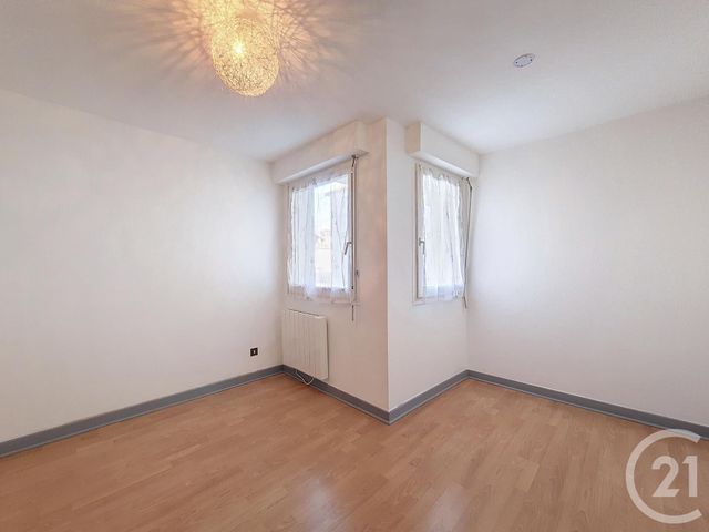 Appartement F2 à louer - 2 pièces - 39.75 m2 - REMIREMONT - 88 - LORRAINE - Century 21 Monts Et Vallées