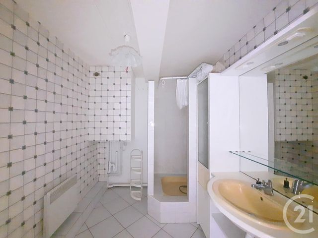 Appartement F2 à louer - 2 pièces - 45.72 m2 - REMIREMONT - 88 - LORRAINE - Century 21 Monts Et Vallées