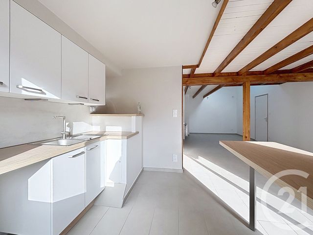 Appartement F3 à louer - 3 pièces - 82.79 m2 - REMIREMONT - 88 - LORRAINE - Century 21 Monts Et Vallées